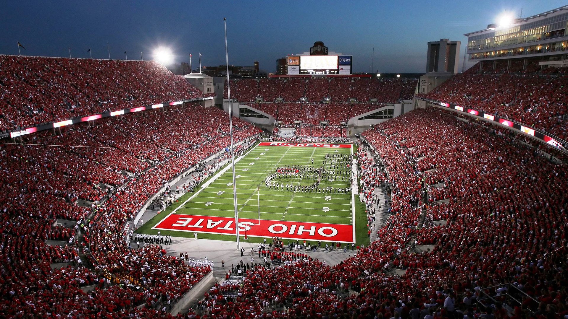 西部劲旅大胜对手,稳坐榜首宝座,西部旅游大环线图