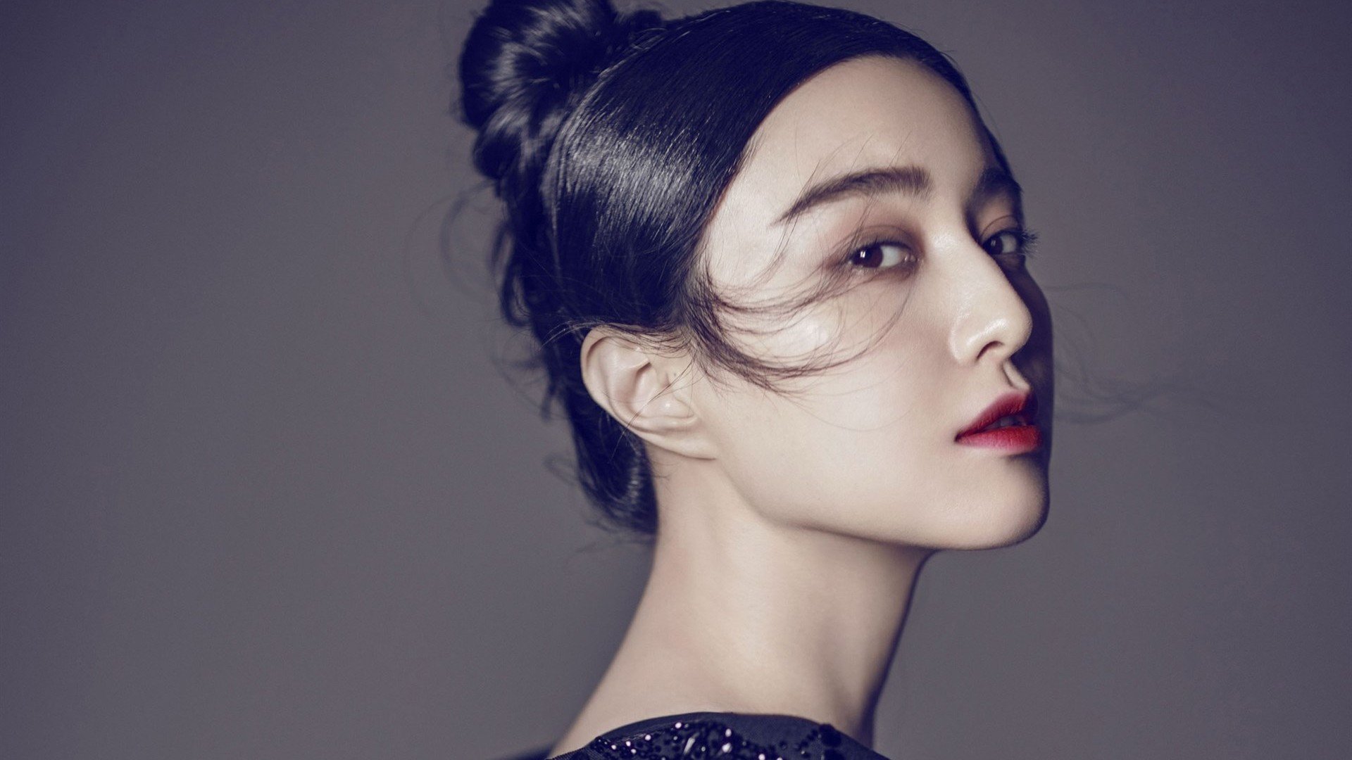 JiuyouAPP下载-中场组织能力显著提升控球率与传球成功率双双上升，中场控球秀又花