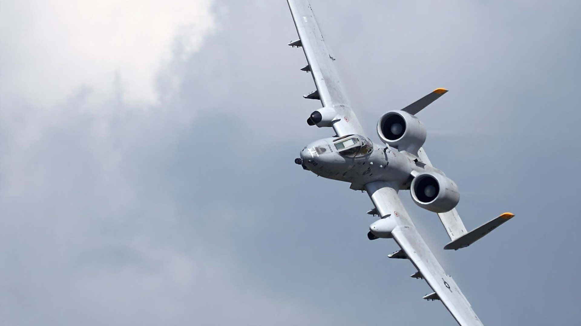 战术应变速度快面对变化迅速调整确保比赛节奏维持在优势端,战术的应用过程较量是战术的理论知识的掌握