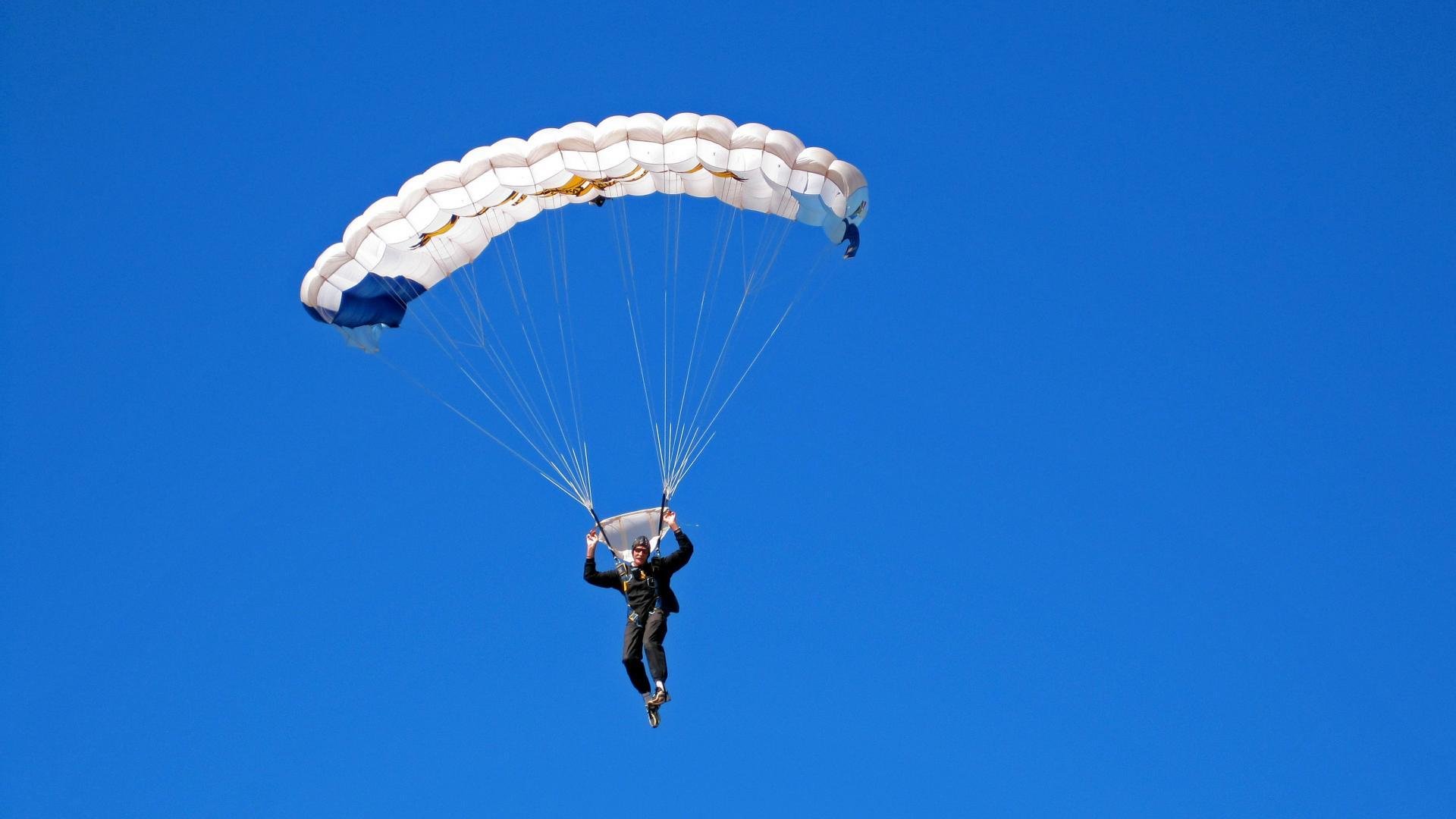 生态探险跑：绿色环保新趋势，生态挑战